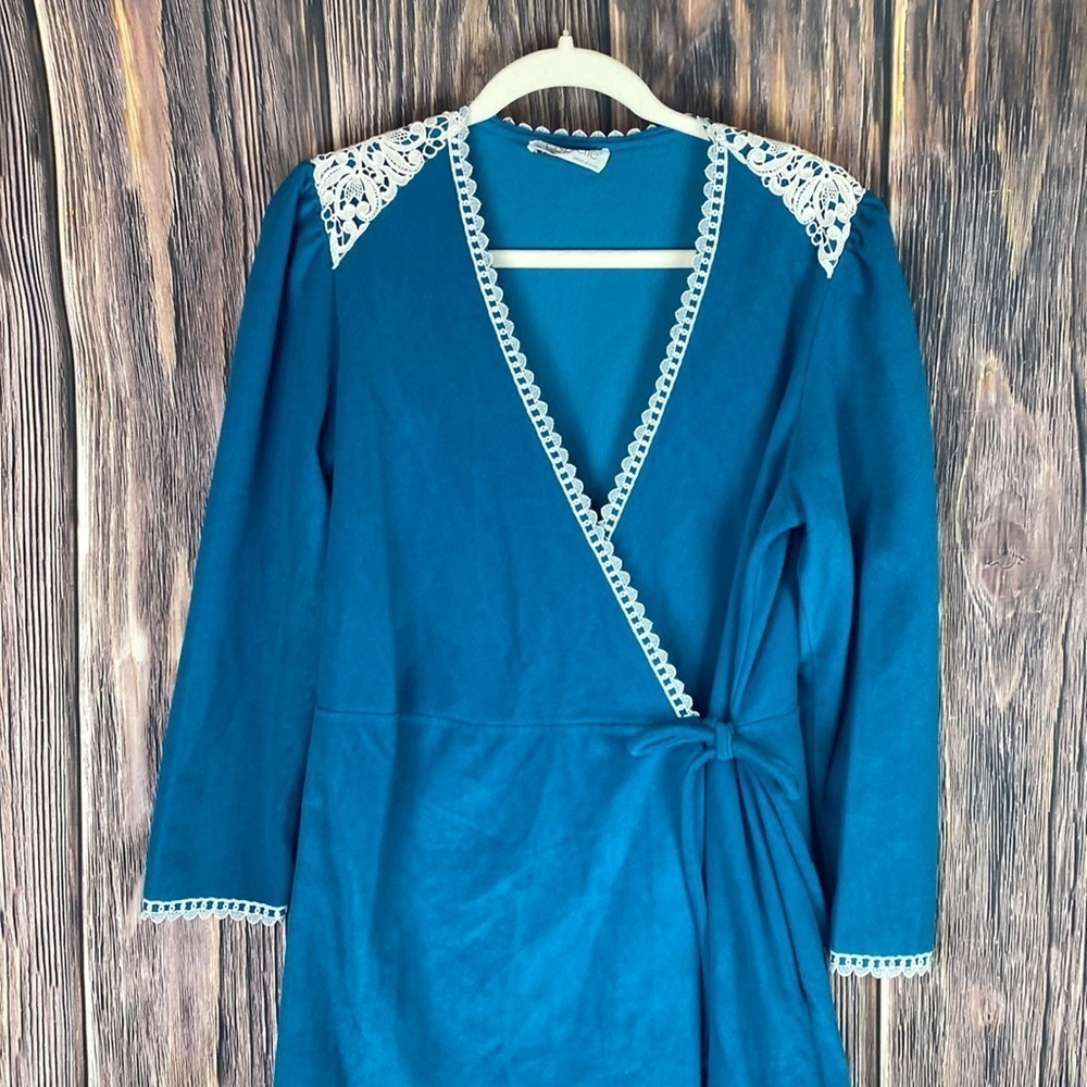 Vintage Polyester Women’s House Robe
